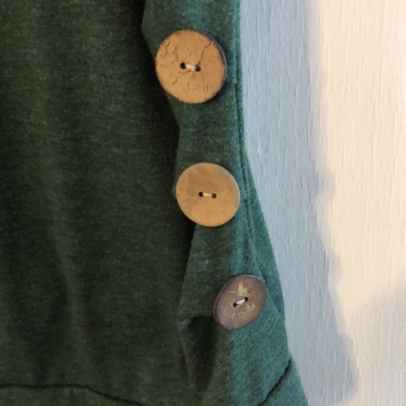 Green Tshirt - Picture 2 of 3